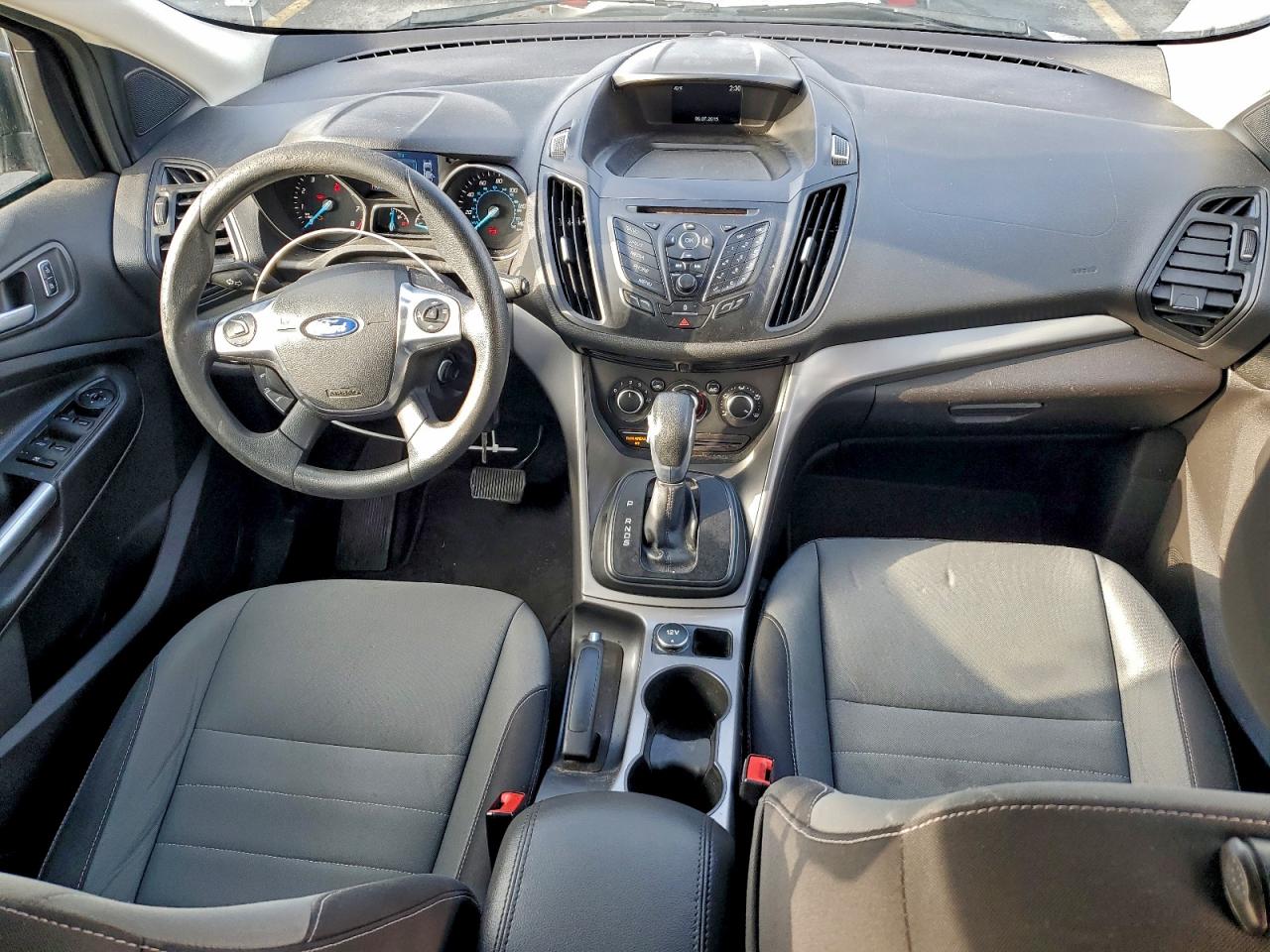 2015 FORD ESCAPE SE photo 8