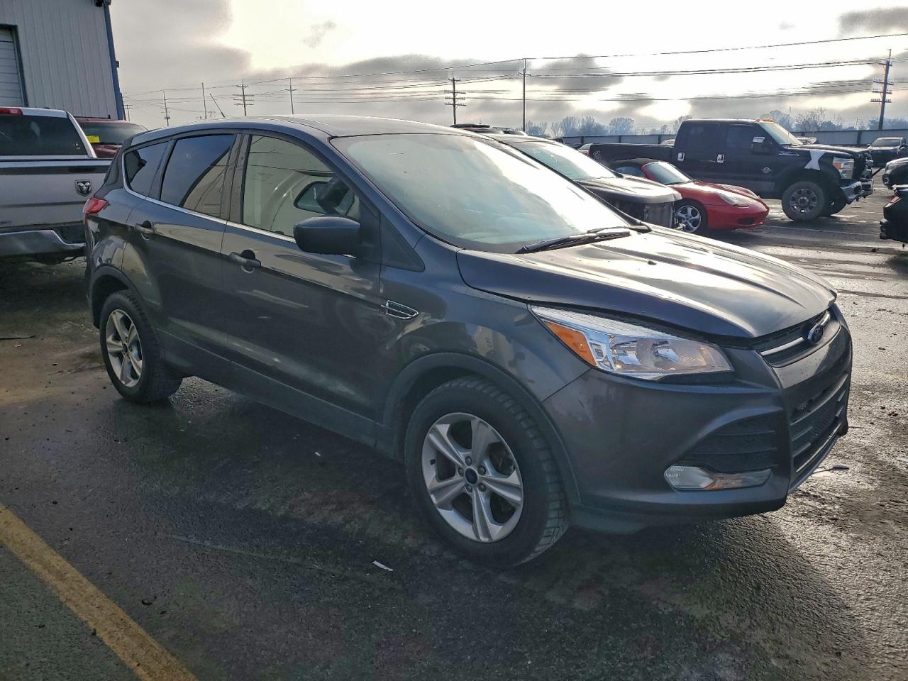 2015 FORD ESCAPE SE photo 4