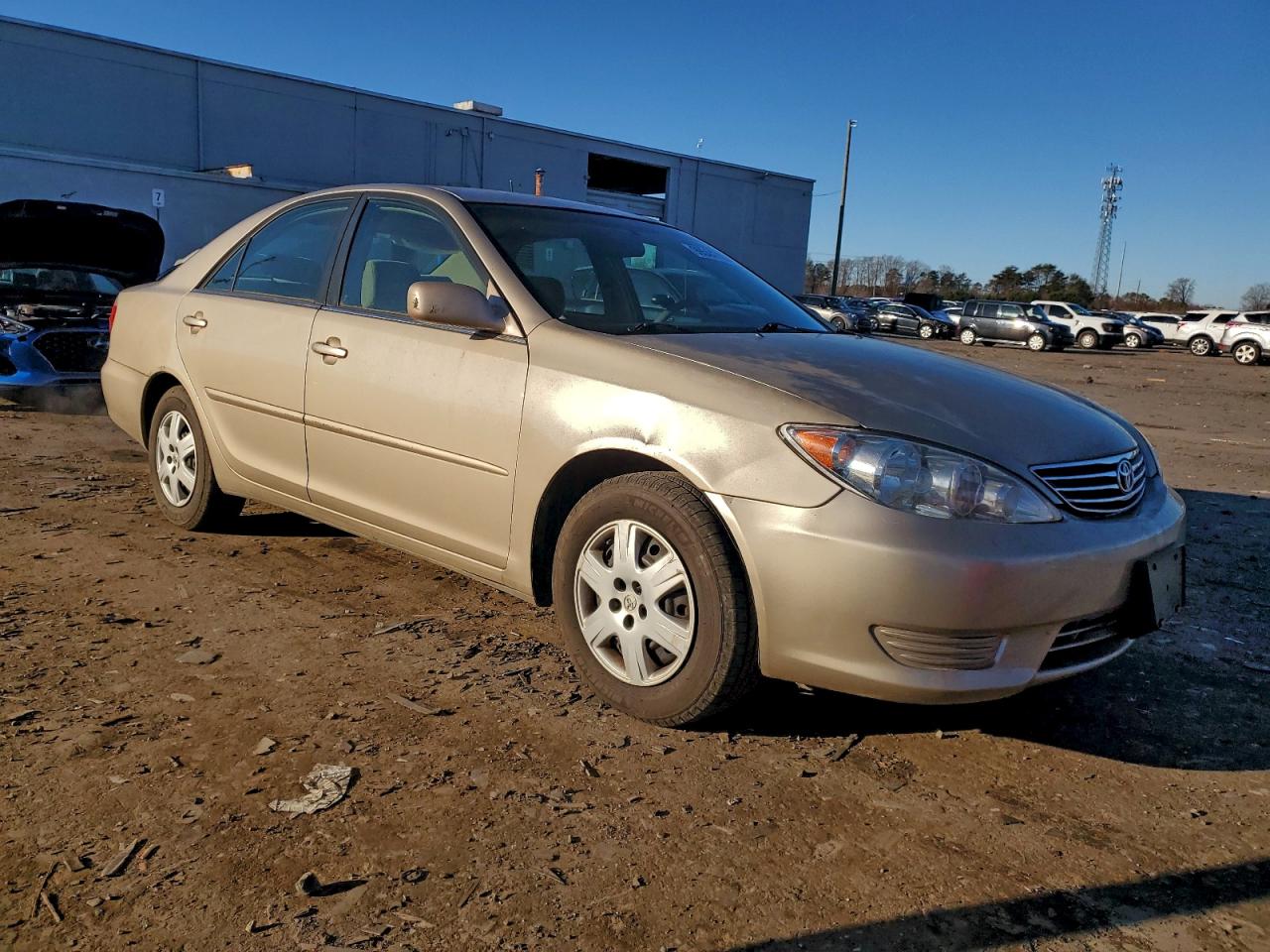 2006 TOYOTA CAMRY LE photo 4