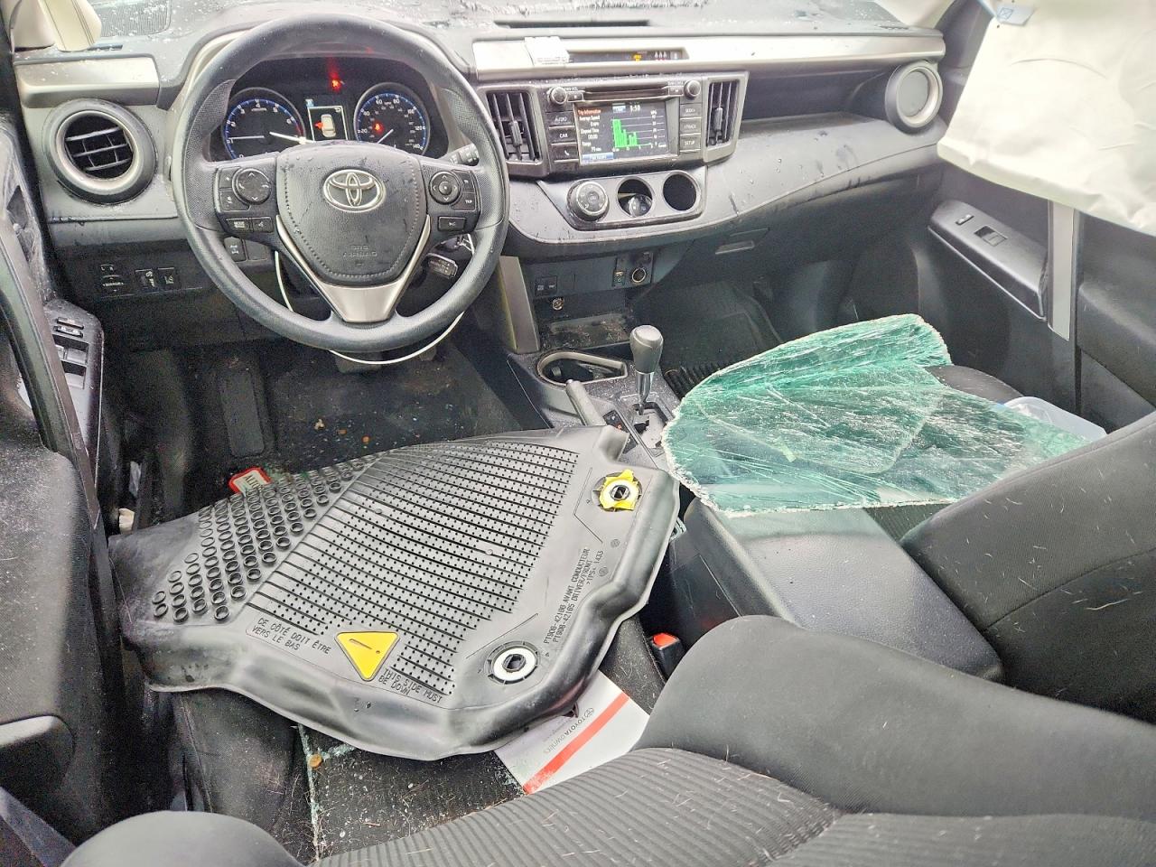 2017 TOYOTA RAV4 LE photo 22