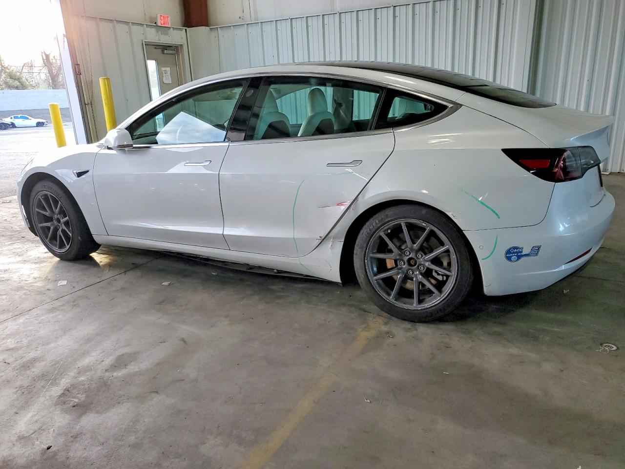 2020 TESLA MODEL 3 photo 2
