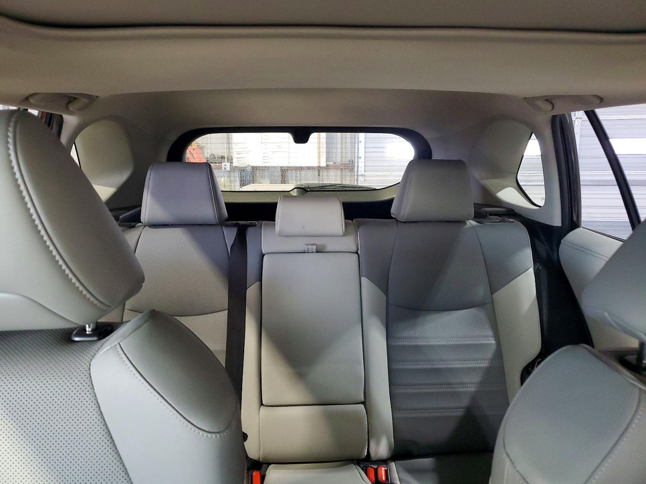 2019 TOYOTA RAV4 LIMITED photo 10