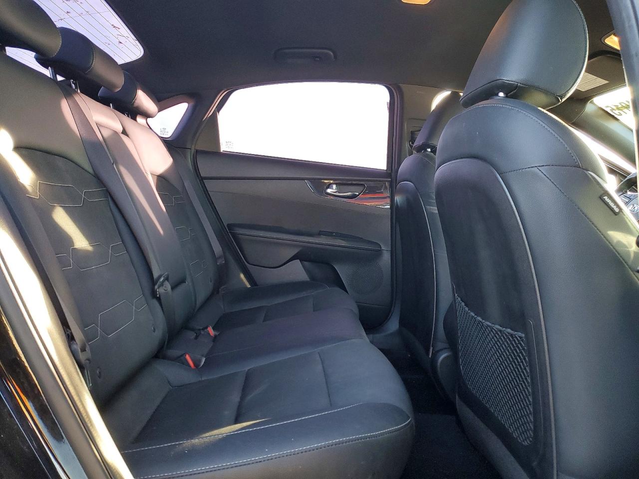 2021 KIA FORTE GT LINE photo 10