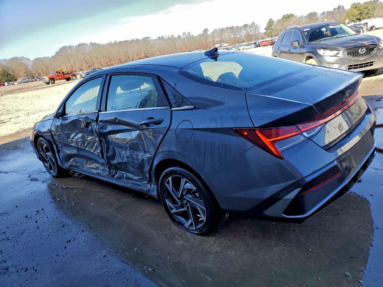 2025 HYUNDAI ELANTRA LIMITED photo 2