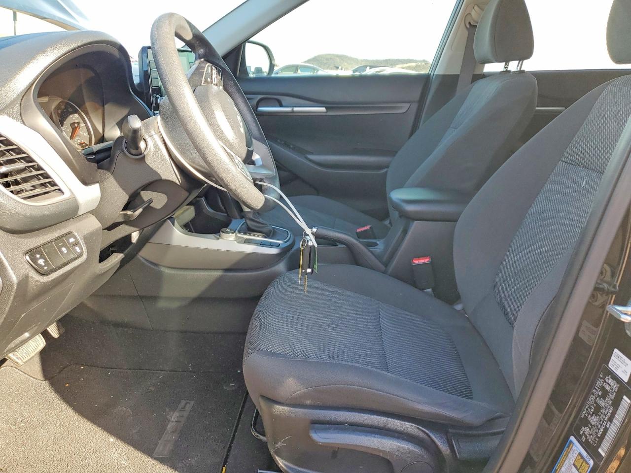 2023 KIA SELTOS LX photo 7