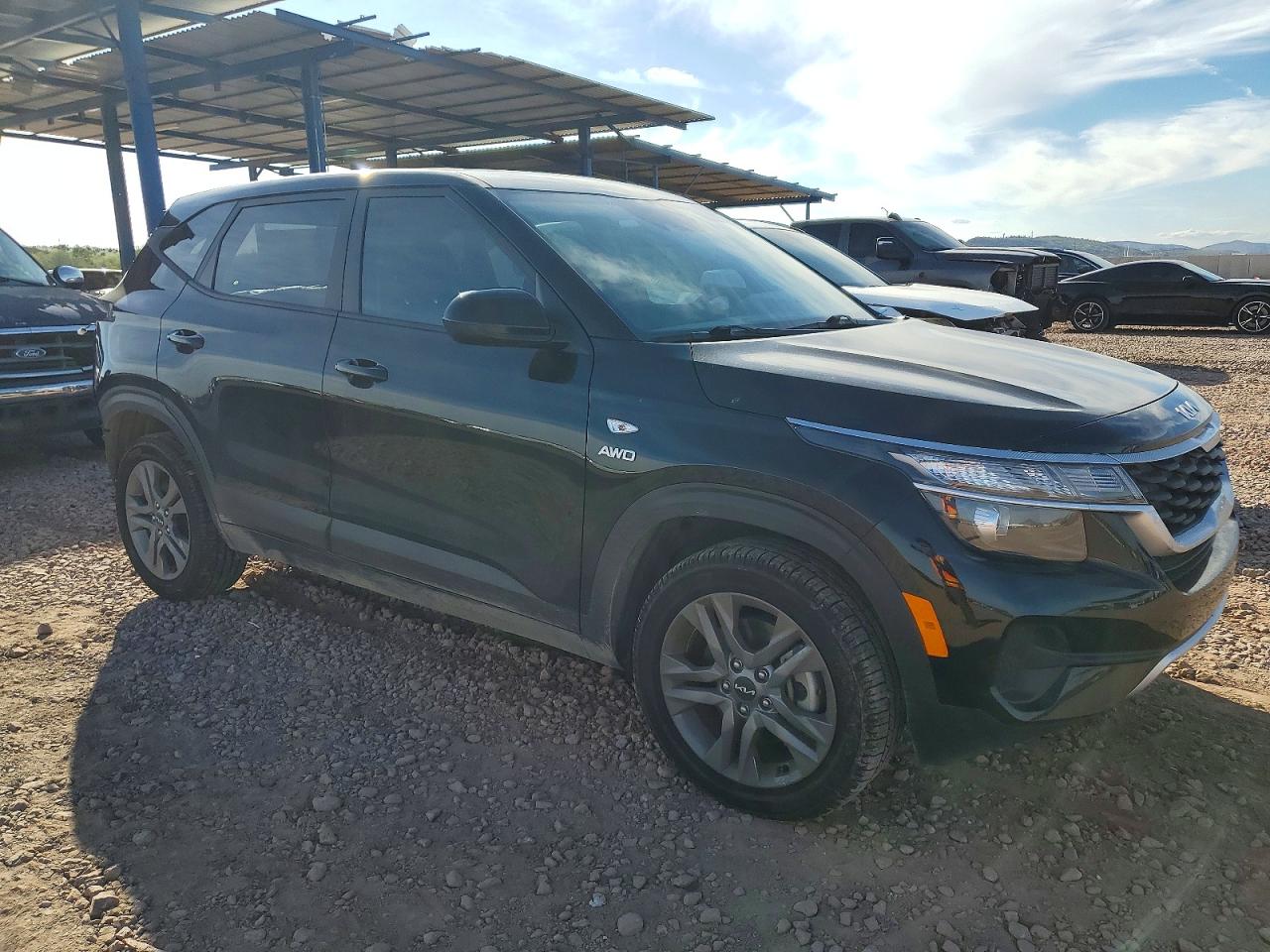 2023 KIA SELTOS LX photo 4
