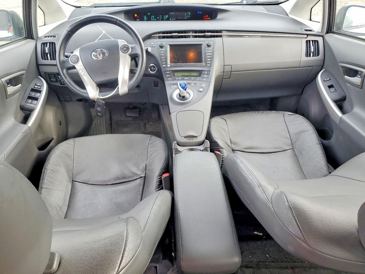2010 TOYOTA PRIUS photo 8