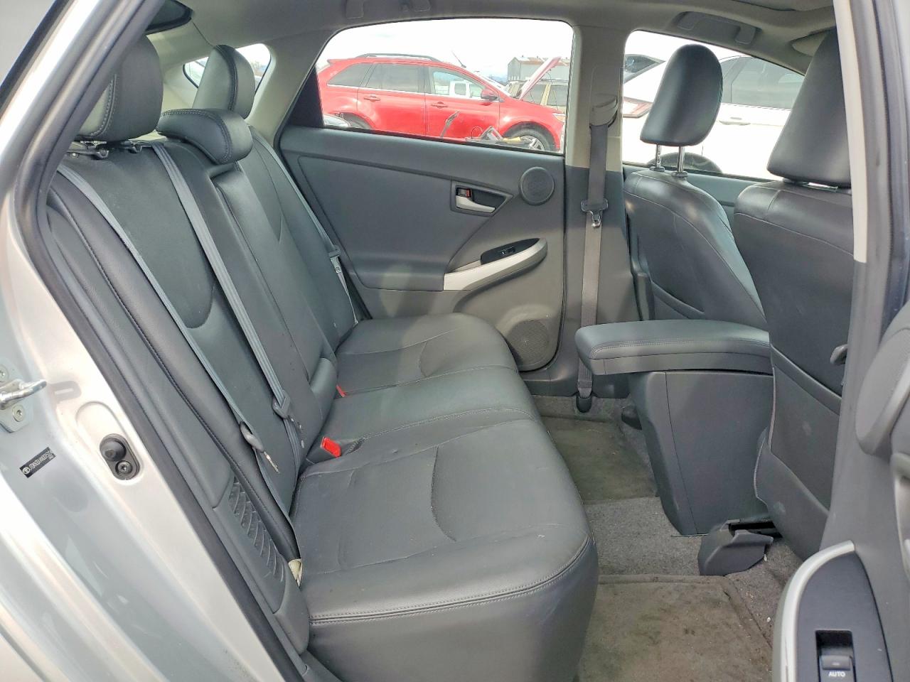 2010 TOYOTA PRIUS photo 10