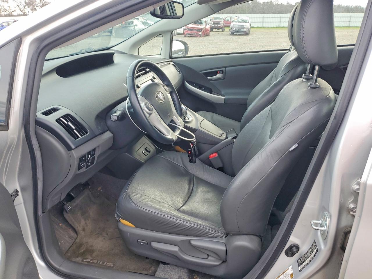 2010 TOYOTA PRIUS photo 7