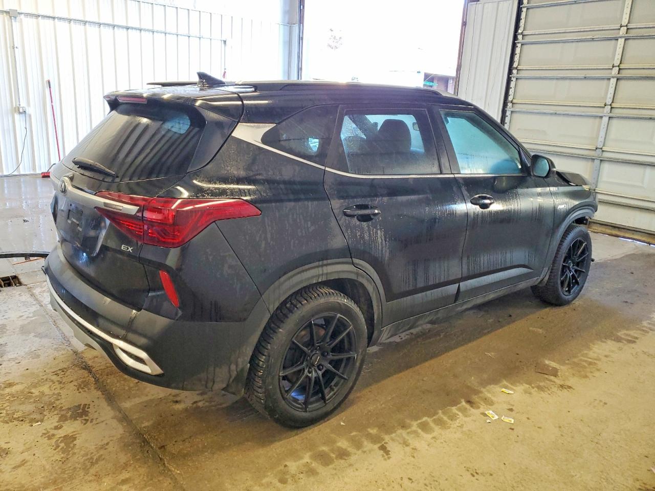 2021 KIA SELTOS EX photo 3