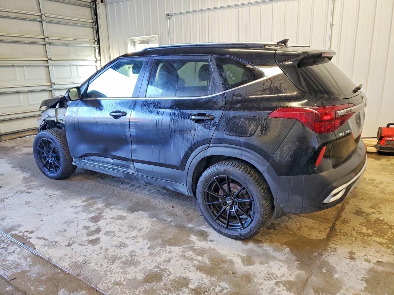 2021 KIA SELTOS EX photo 2