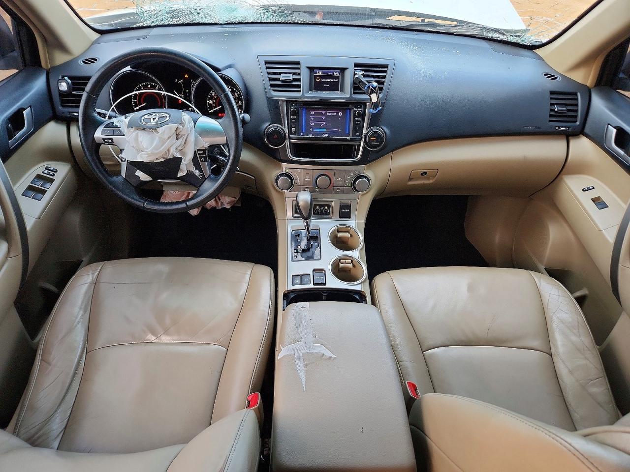 2013 TOYOTA HIGHLANDER BASE photo 15