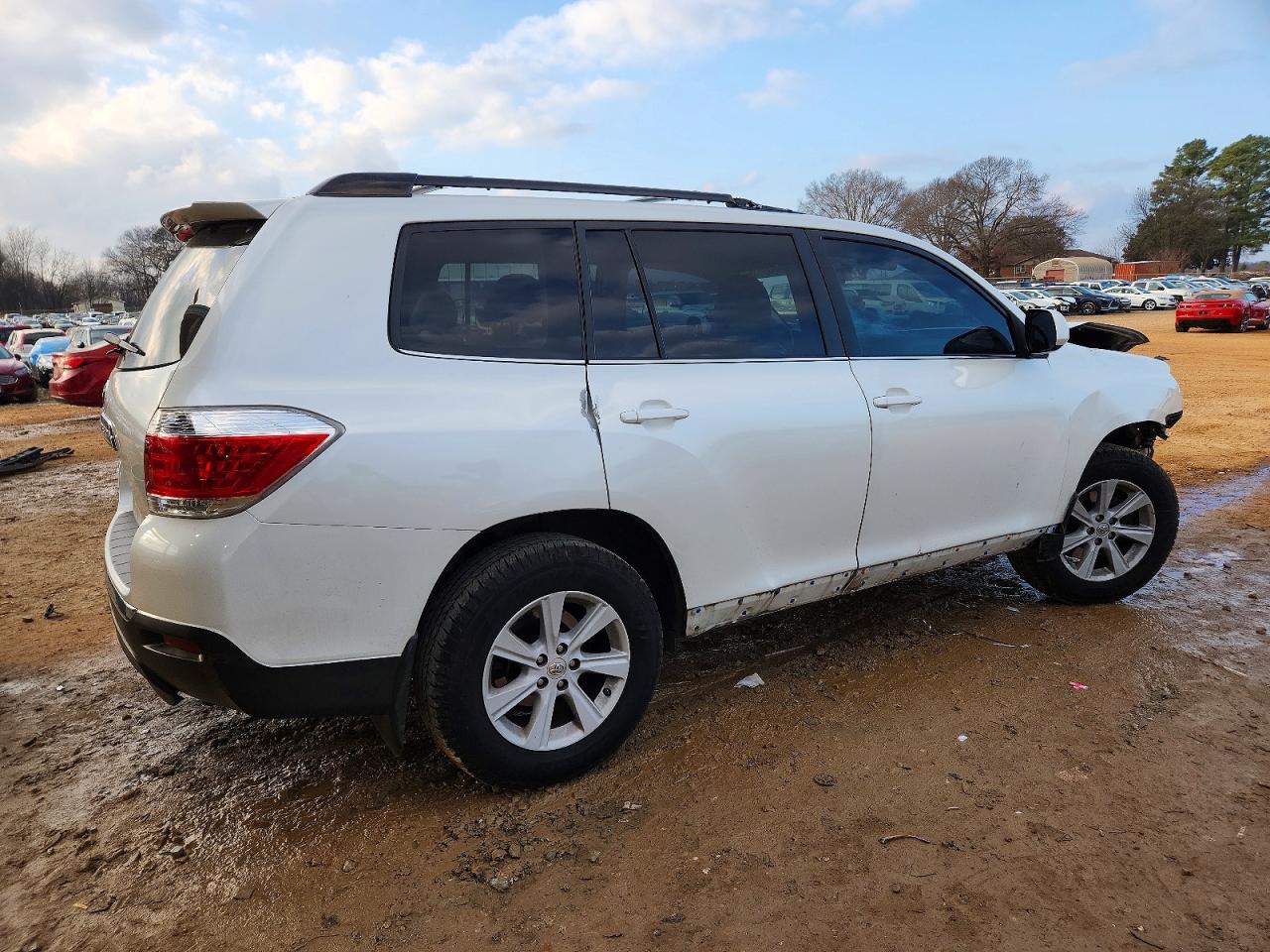 2013 TOYOTA HIGHLANDER BASE photo 5