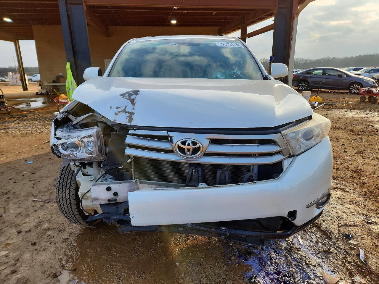 2013 TOYOTA HIGHLANDER BASE photo 9