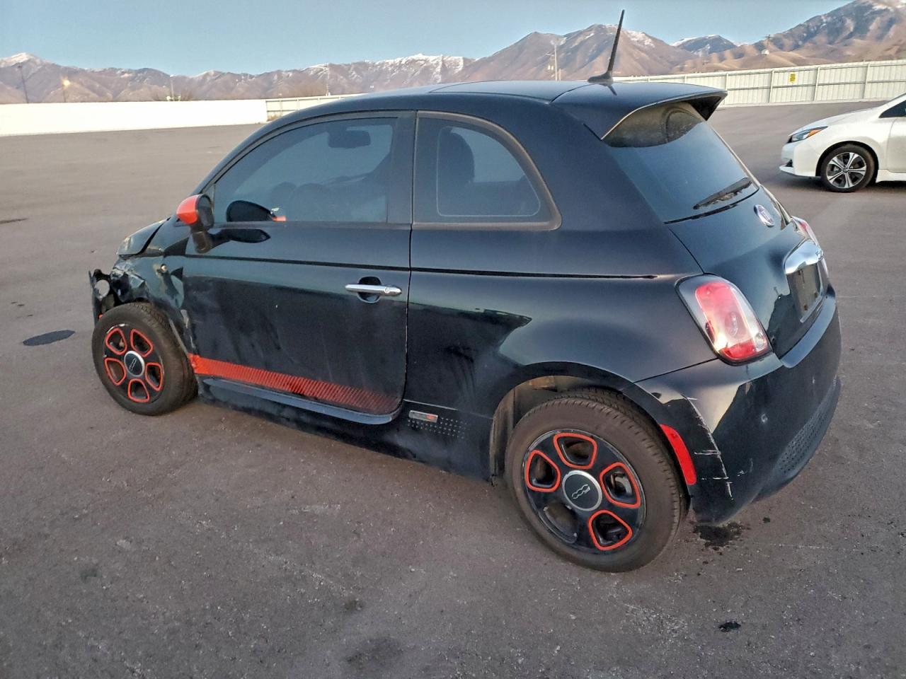 2013 FIAT 500 ELECTRIC photo 2