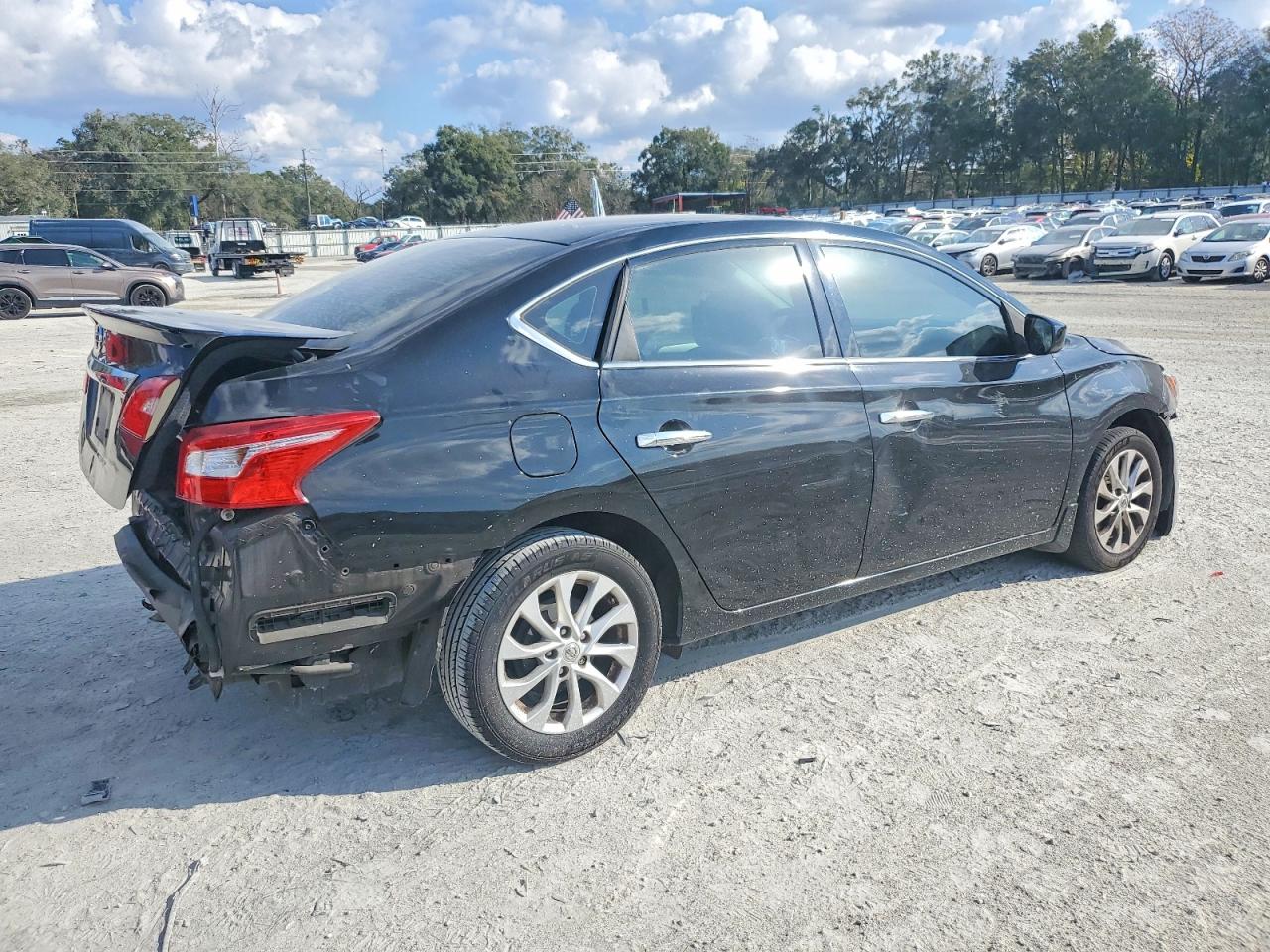 2019 NISSAN SENTRA S photo 3