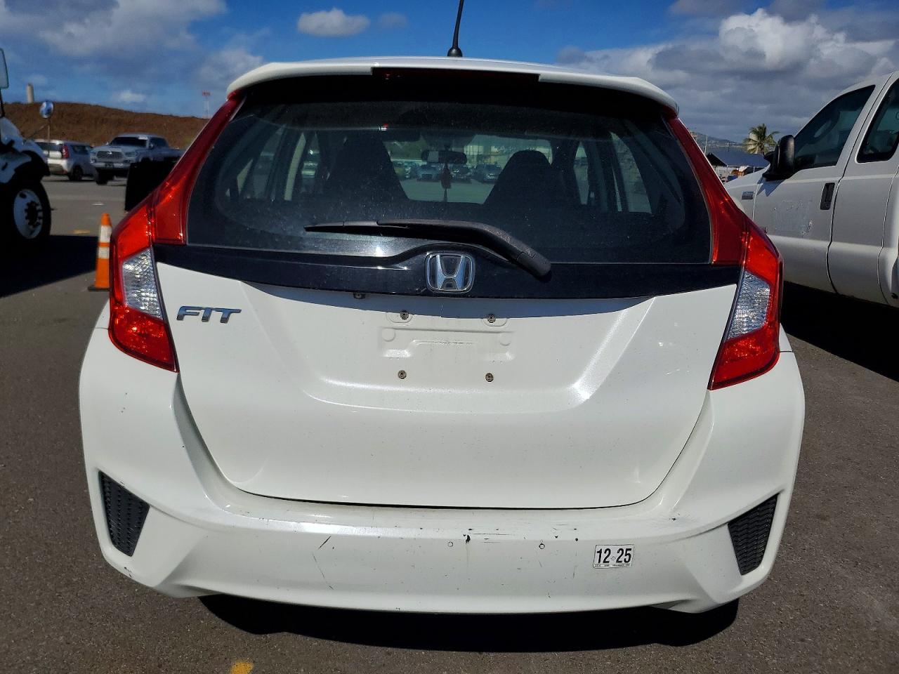 2015 HONDA FIT LX photo 6