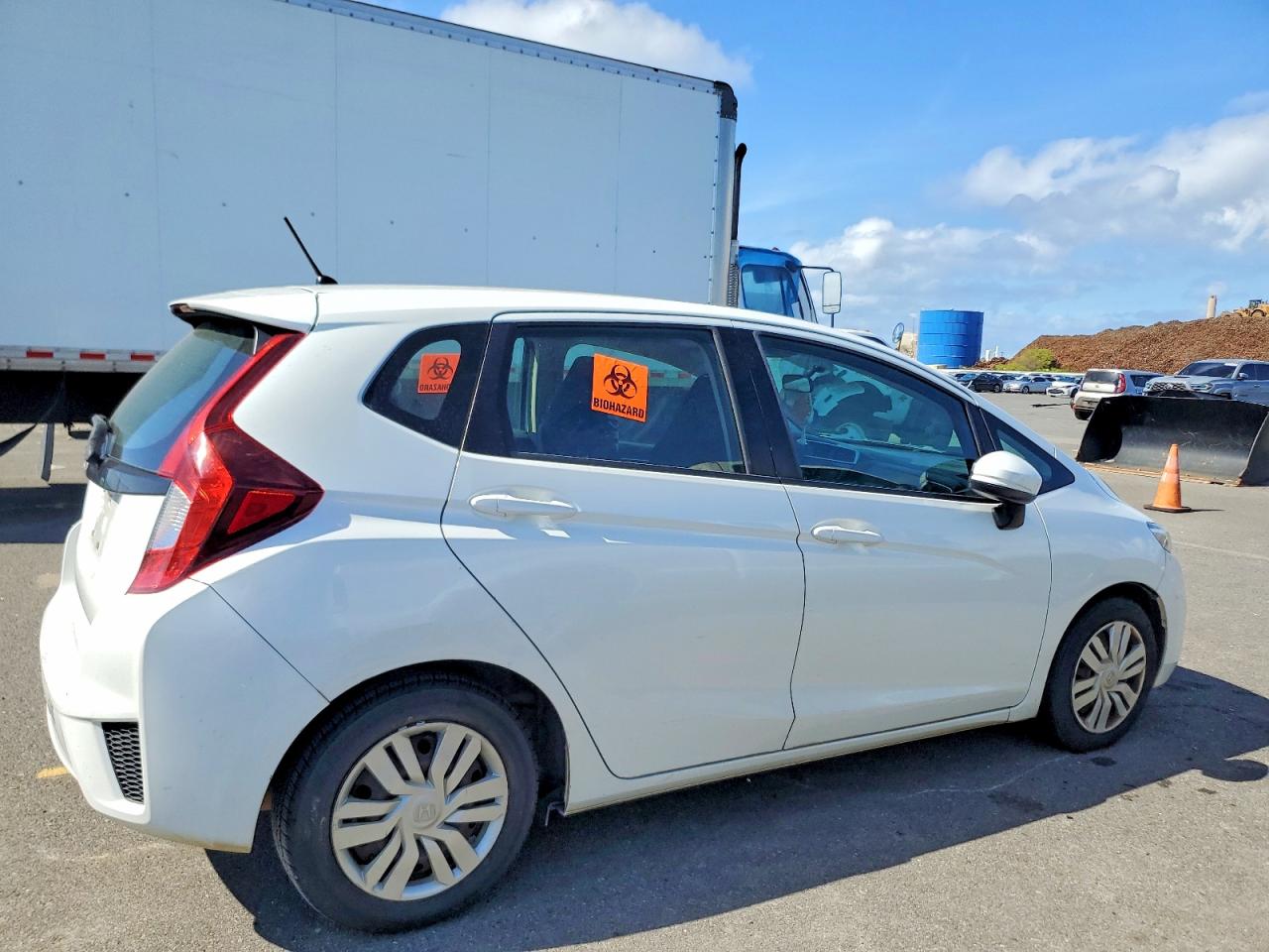 2015 HONDA FIT LX photo 3