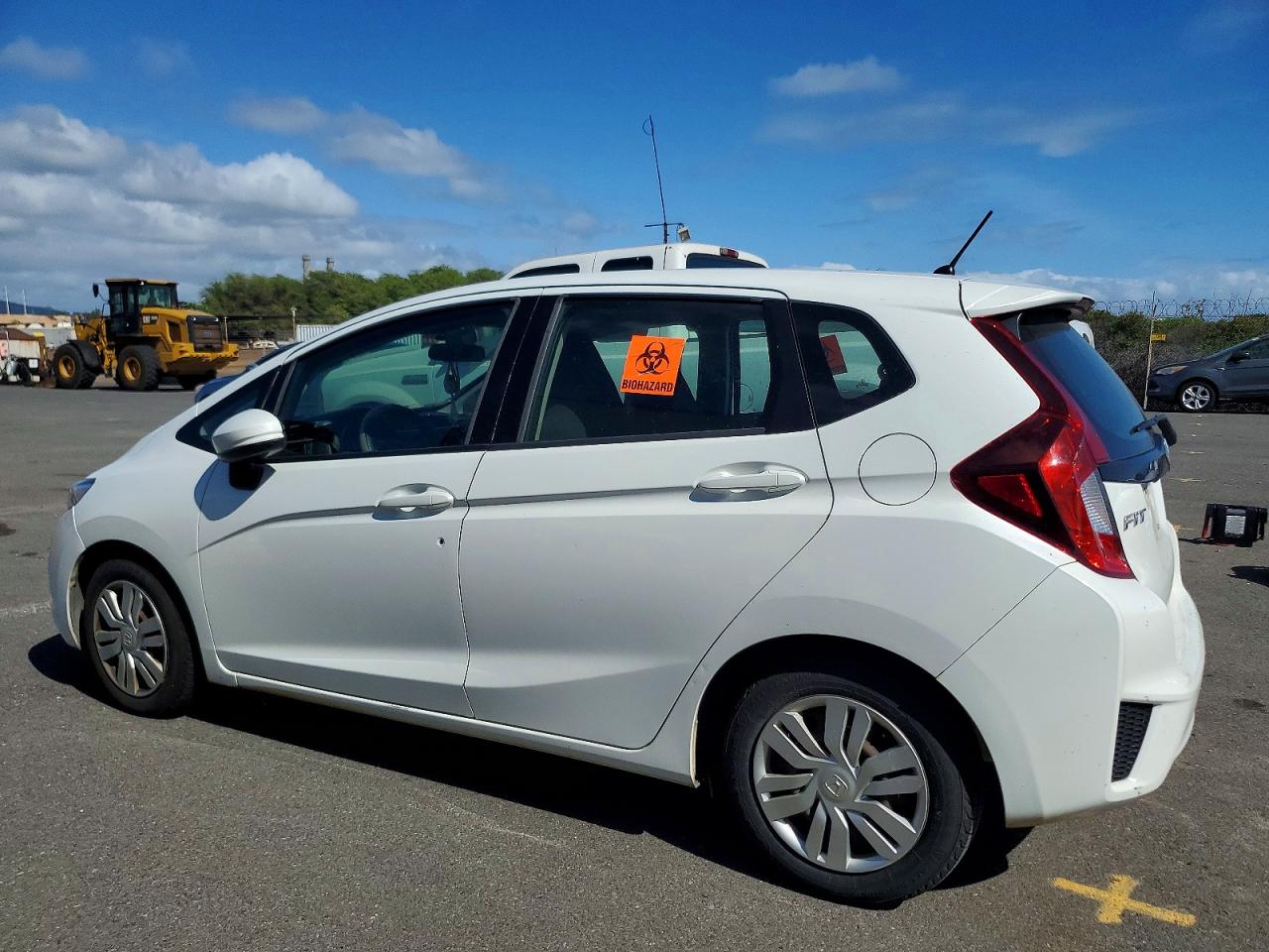 2015 HONDA FIT LX photo 2