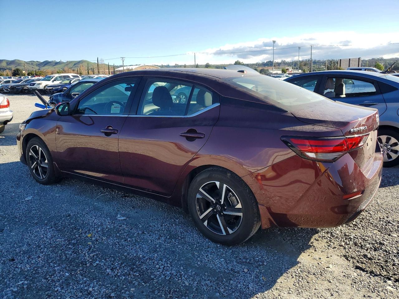 2025 NISSAN SENTRA SV photo 2