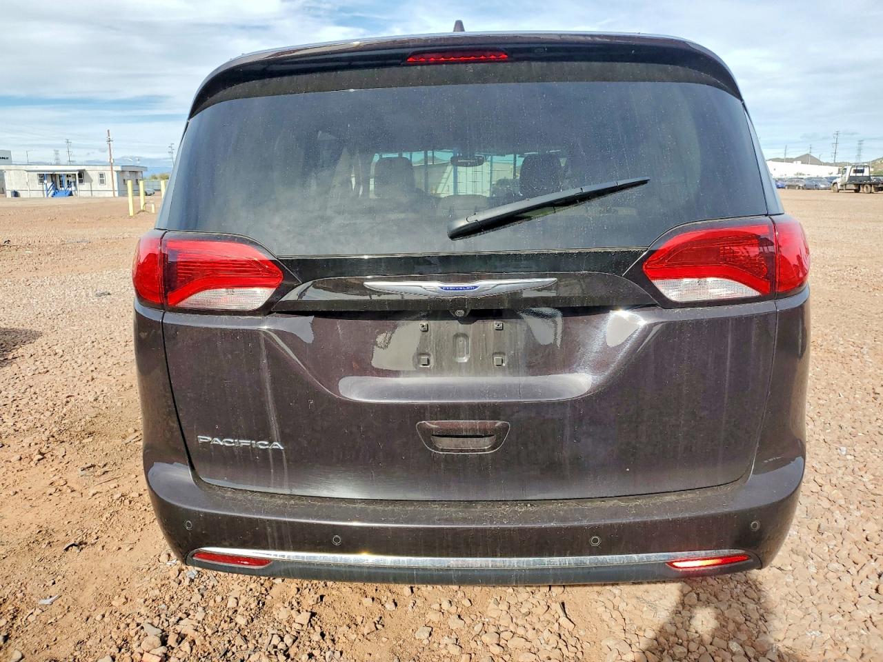 2019 CHRYSLER PACIFICA TOURING L PLUS photo 6