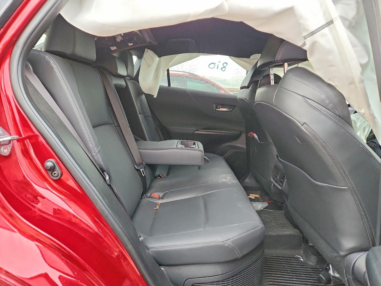 2024 TOYOTA VENZA LE photo 10