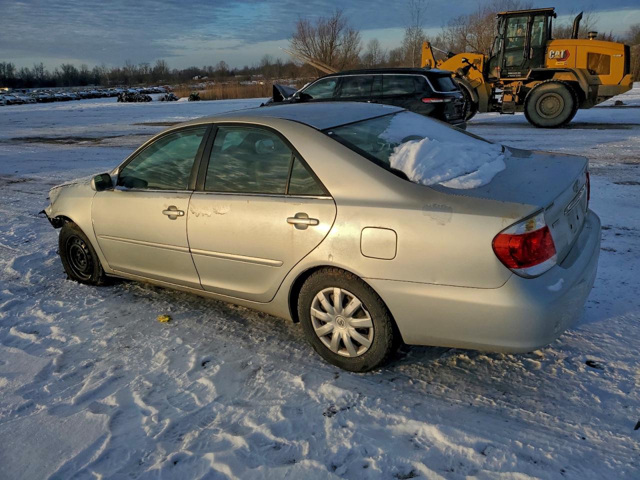 2006 TOYOTA CAMRY LE photo 3