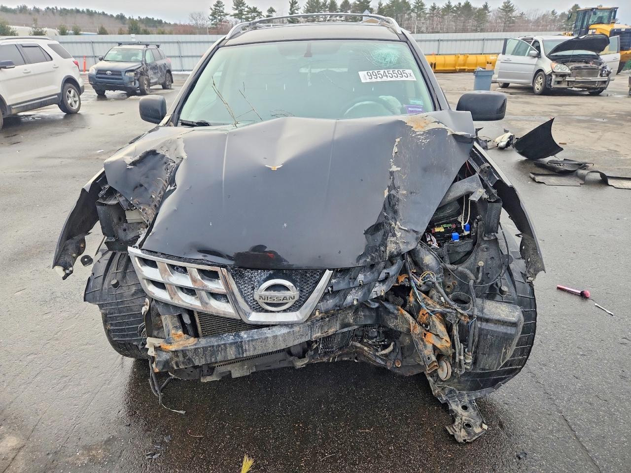 2011 NISSAN ROGUE S photo 5