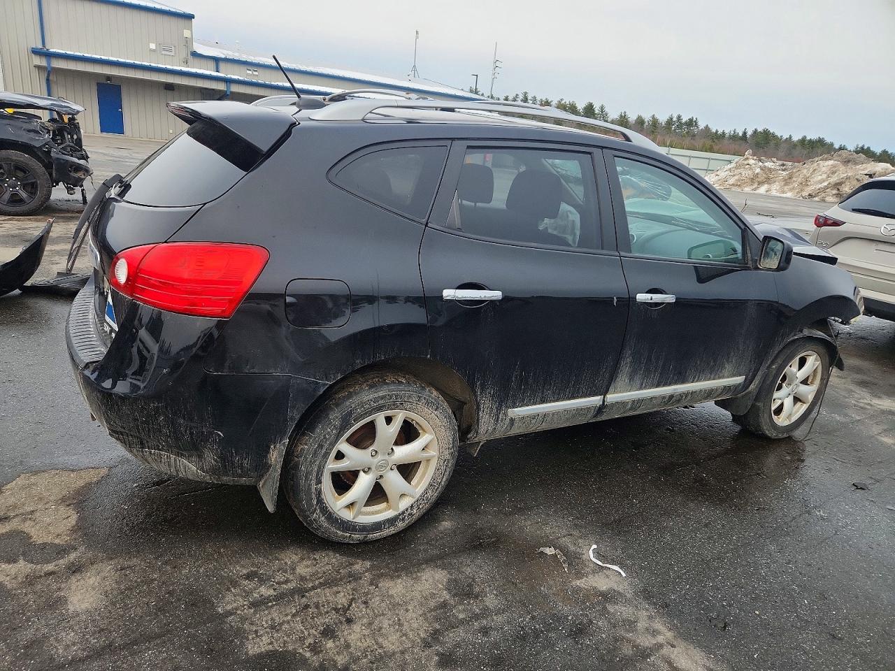 2011 NISSAN ROGUE S photo 3