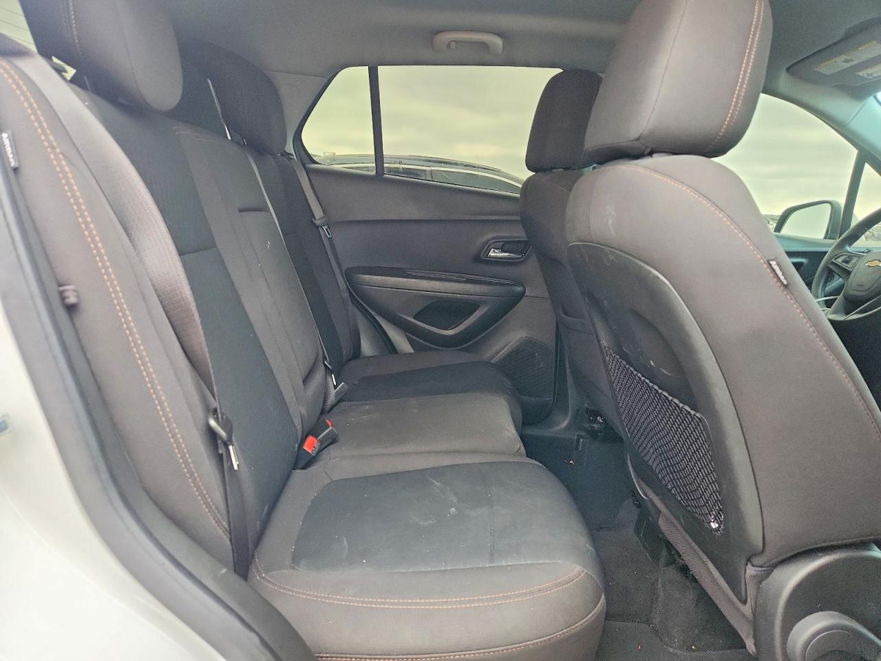 2020 CHEVROLET TRAX LS photo 10