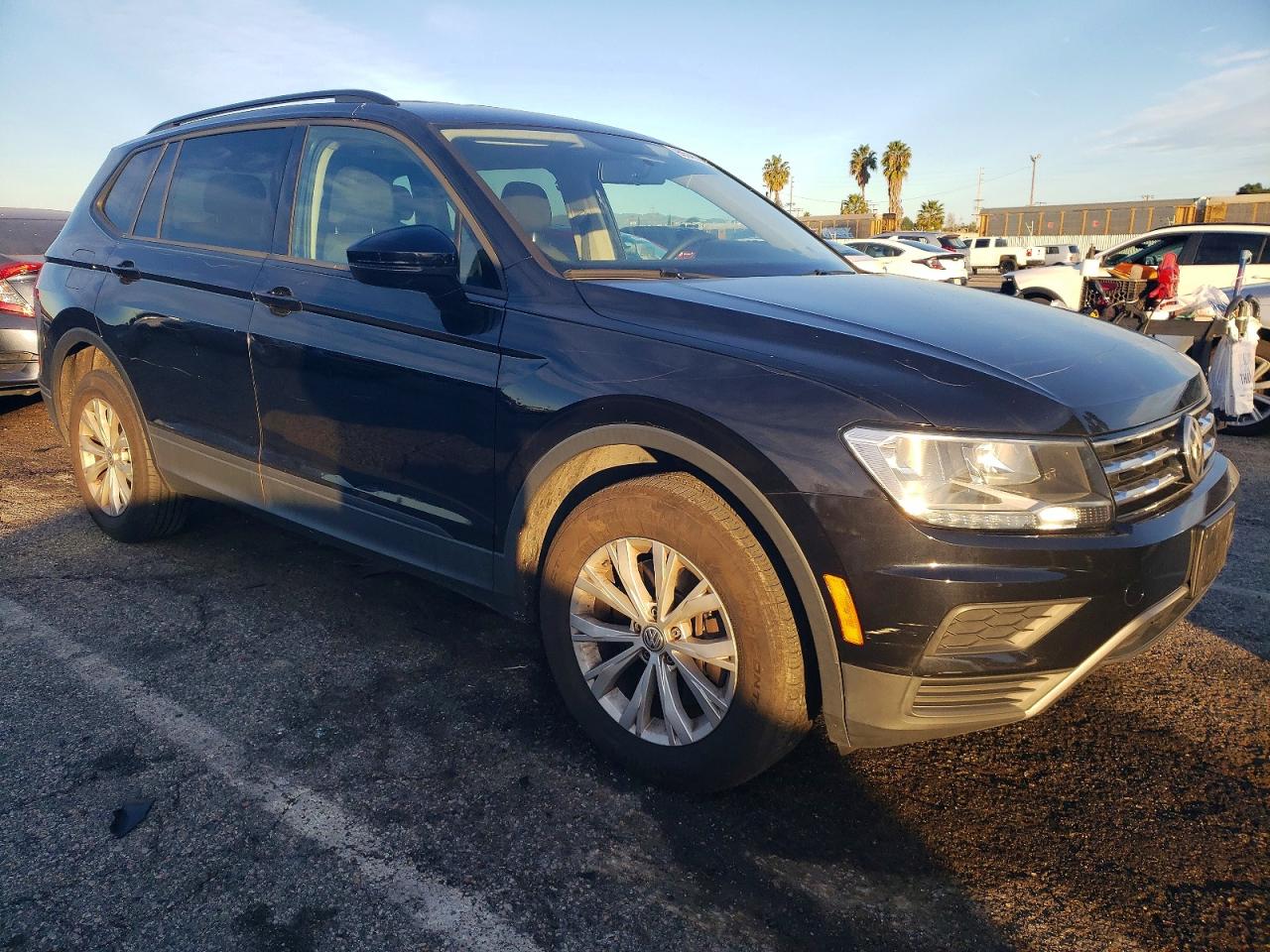 2020 VOLKSWAGEN TIGUAN S photo 4