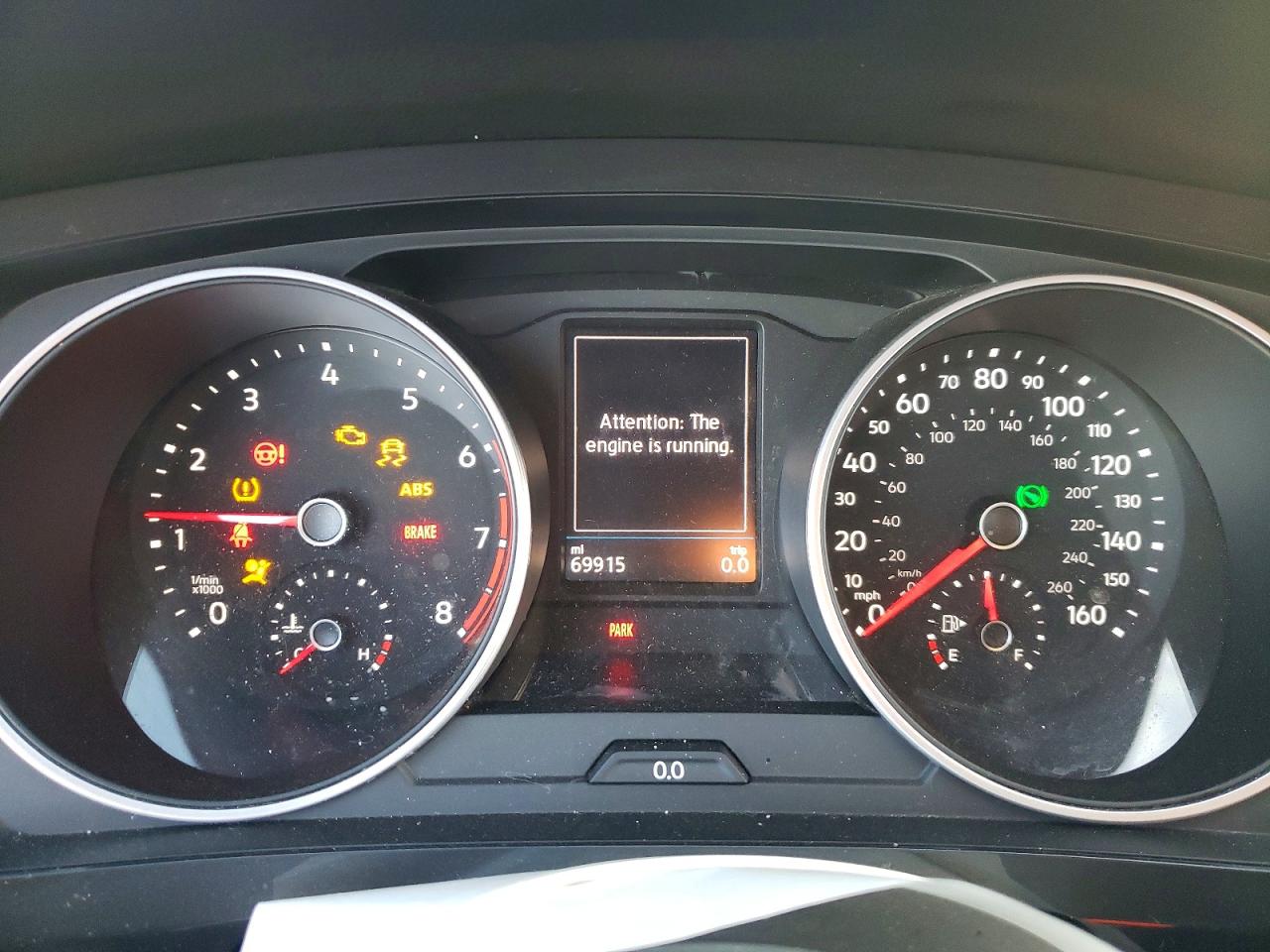 2020 VOLKSWAGEN TIGUAN S photo 9