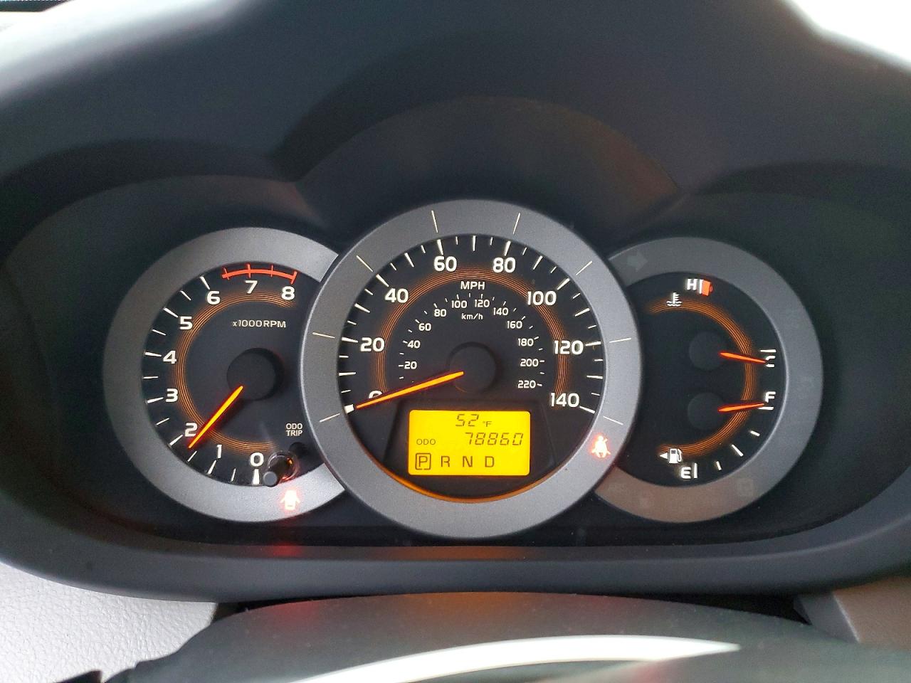 2011 TOYOTA RAV4 photo 9