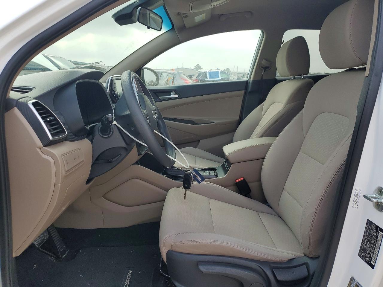 2021 HYUNDAI TUCSON SE photo 7