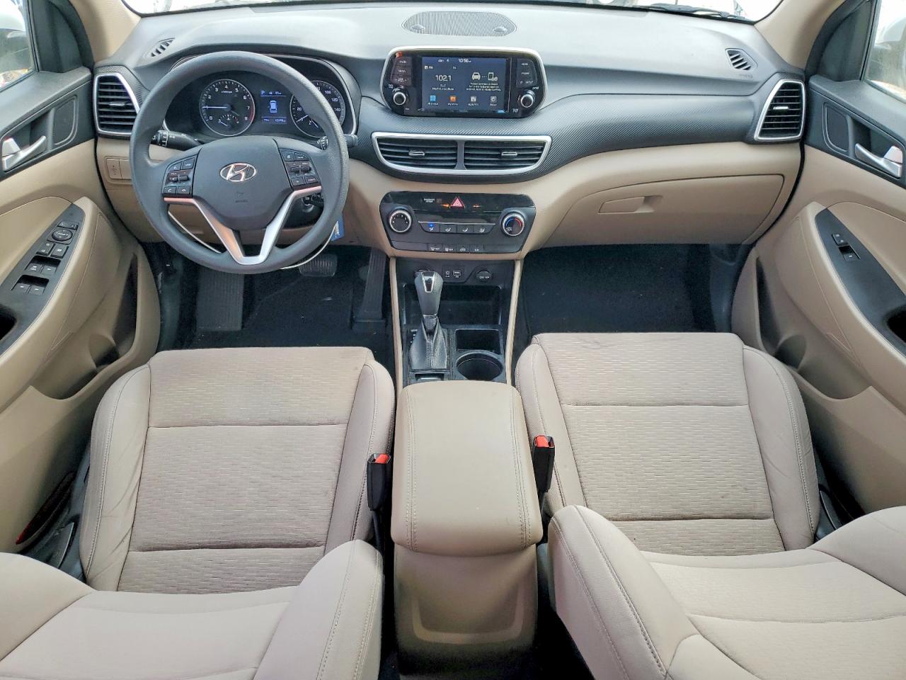 2021 HYUNDAI TUCSON SE photo 8