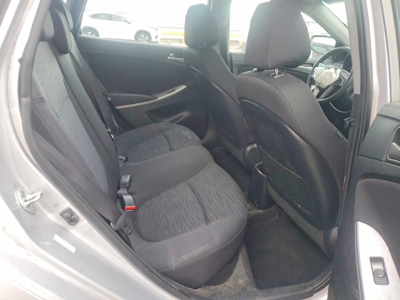 2017 HYUNDAI ACCENT SE photo 10
