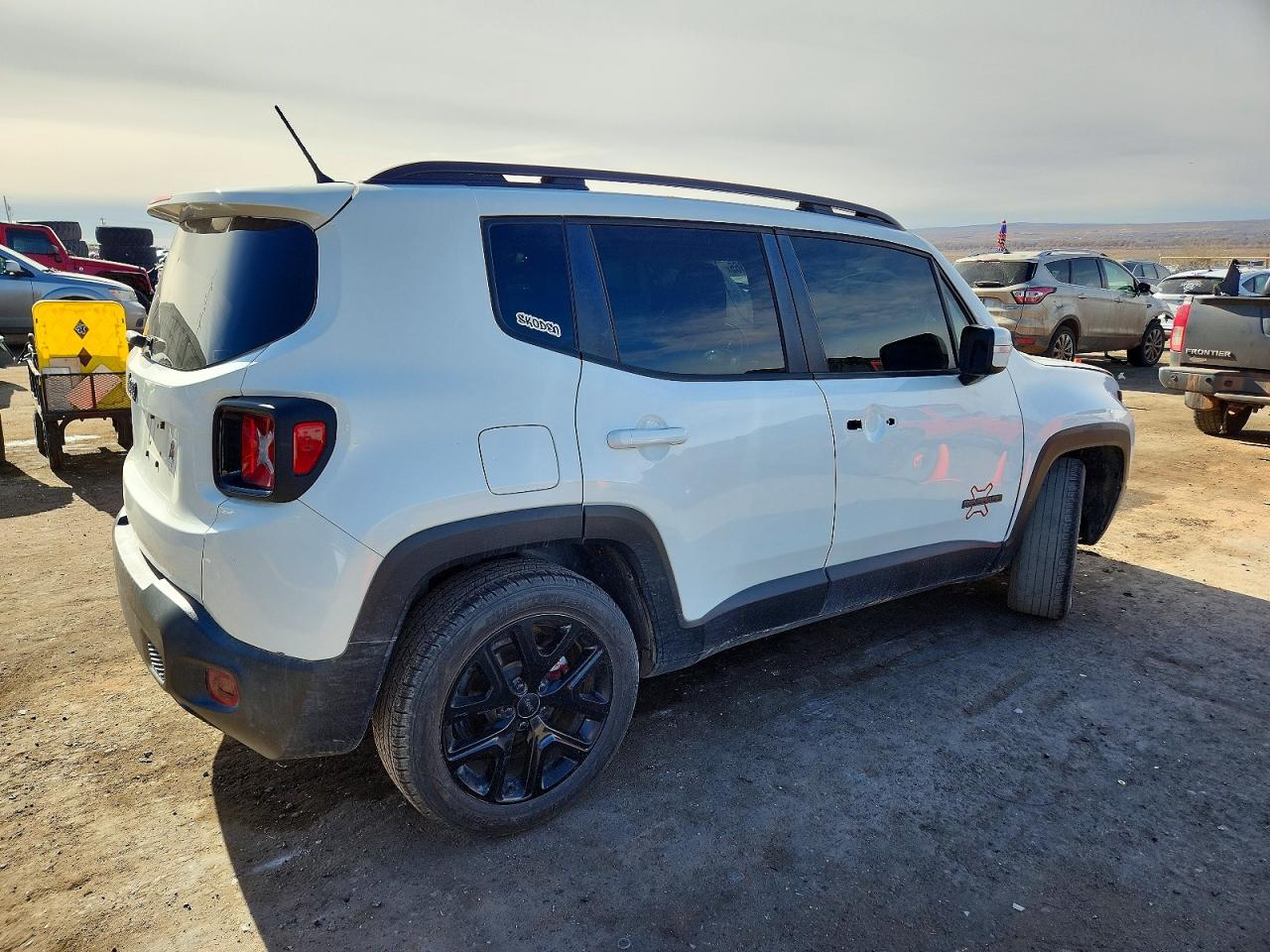 2017 JEEP RENEGADE LATITUDE photo 3