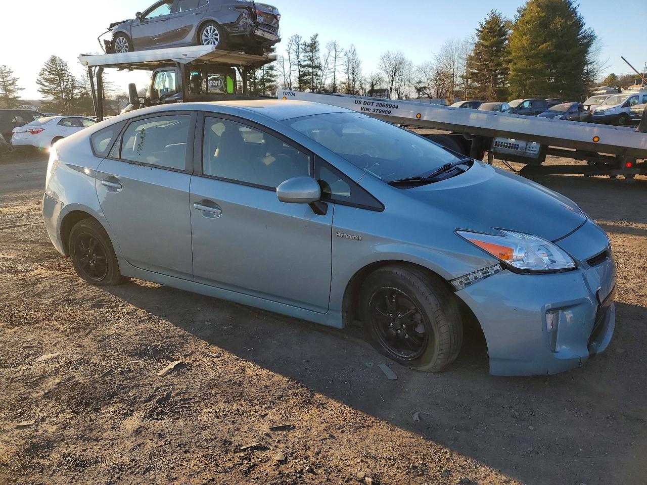 2015 TOYOTA PRIUS photo 4