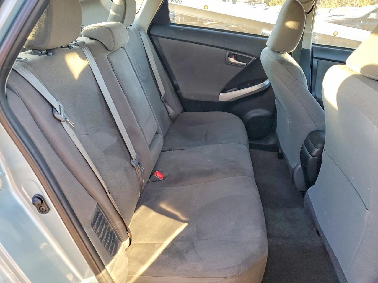 2015 TOYOTA PRIUS photo 10