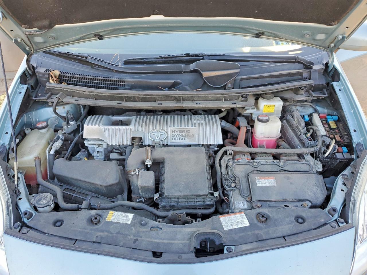2015 TOYOTA PRIUS photo 11