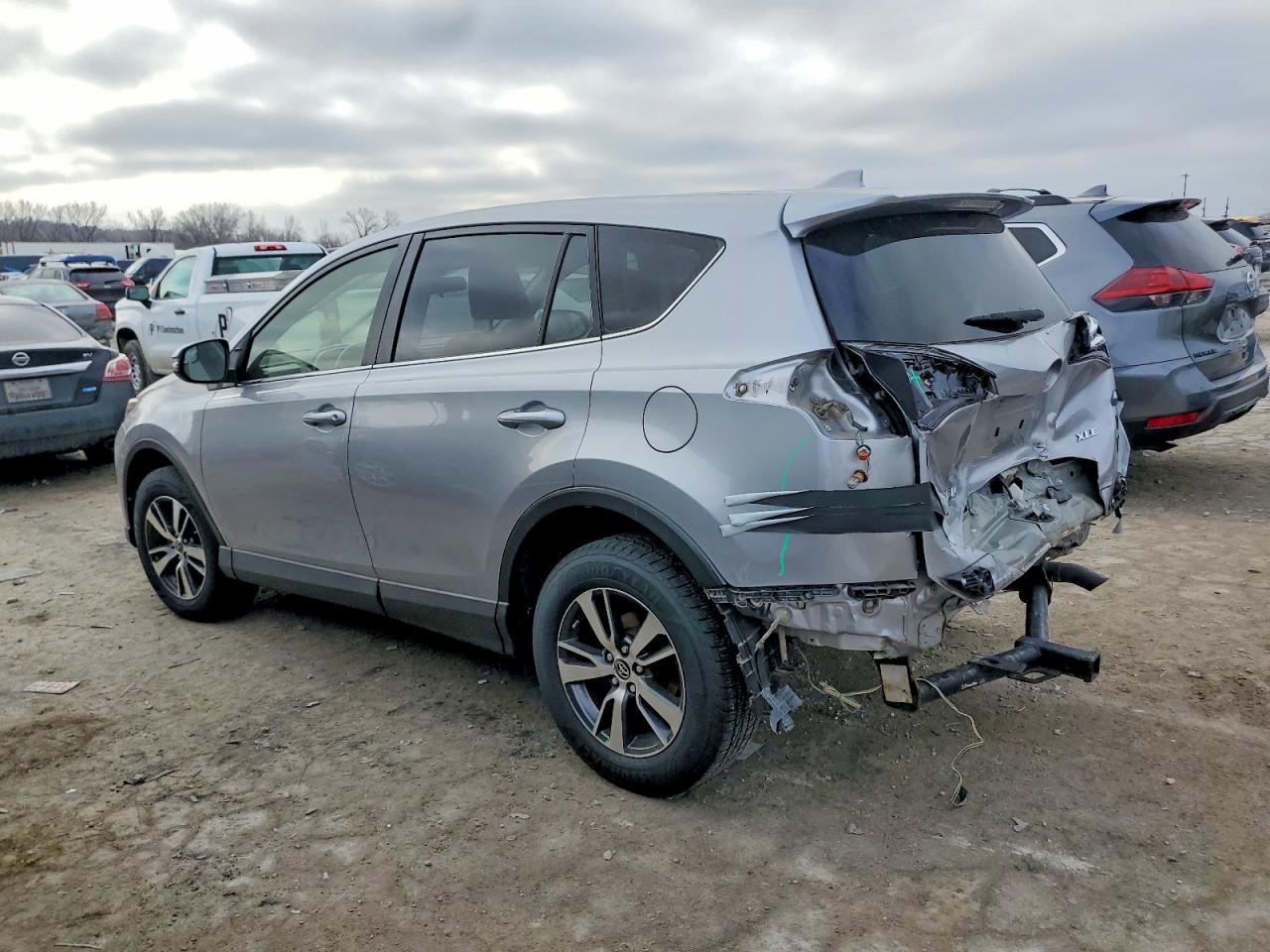 2018 TOYOTA RAV4 ADVENTURE photo 2