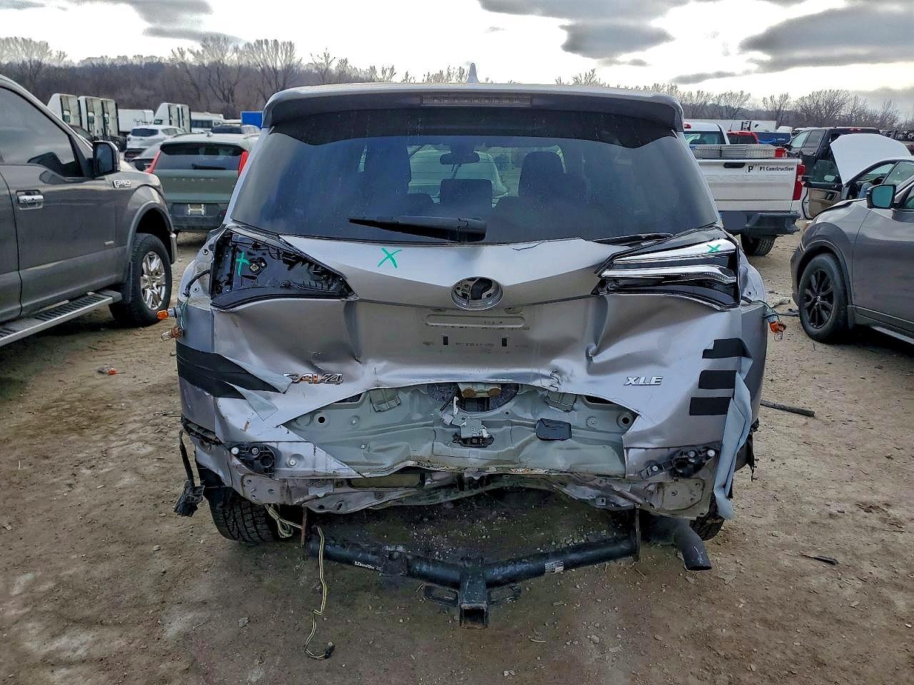 2018 TOYOTA RAV4 ADVENTURE photo 6