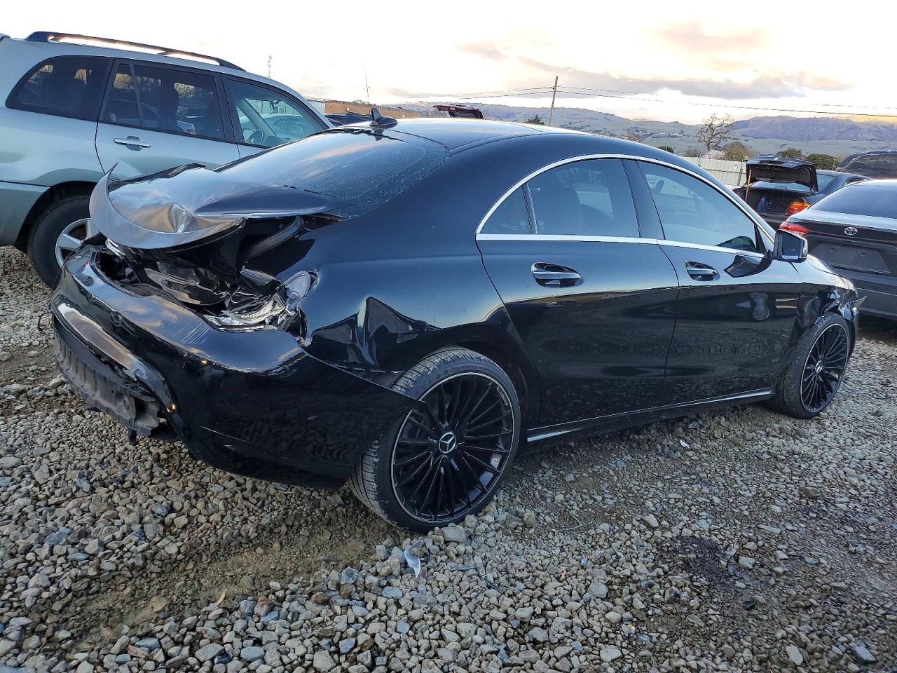 2018 MERCEDES-BENZ CLA 250 photo 3
