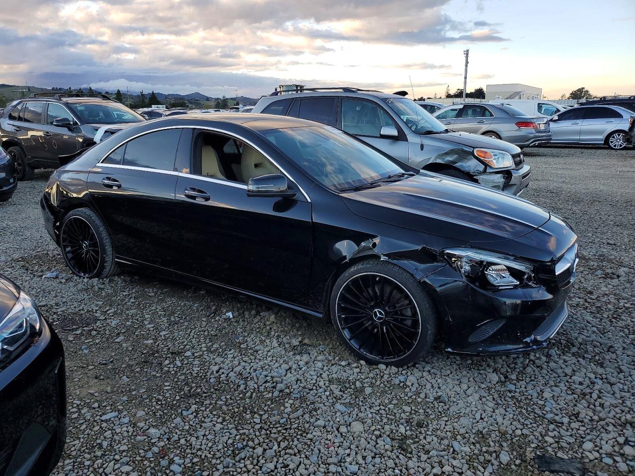 2018 MERCEDES-BENZ CLA 250 photo 4