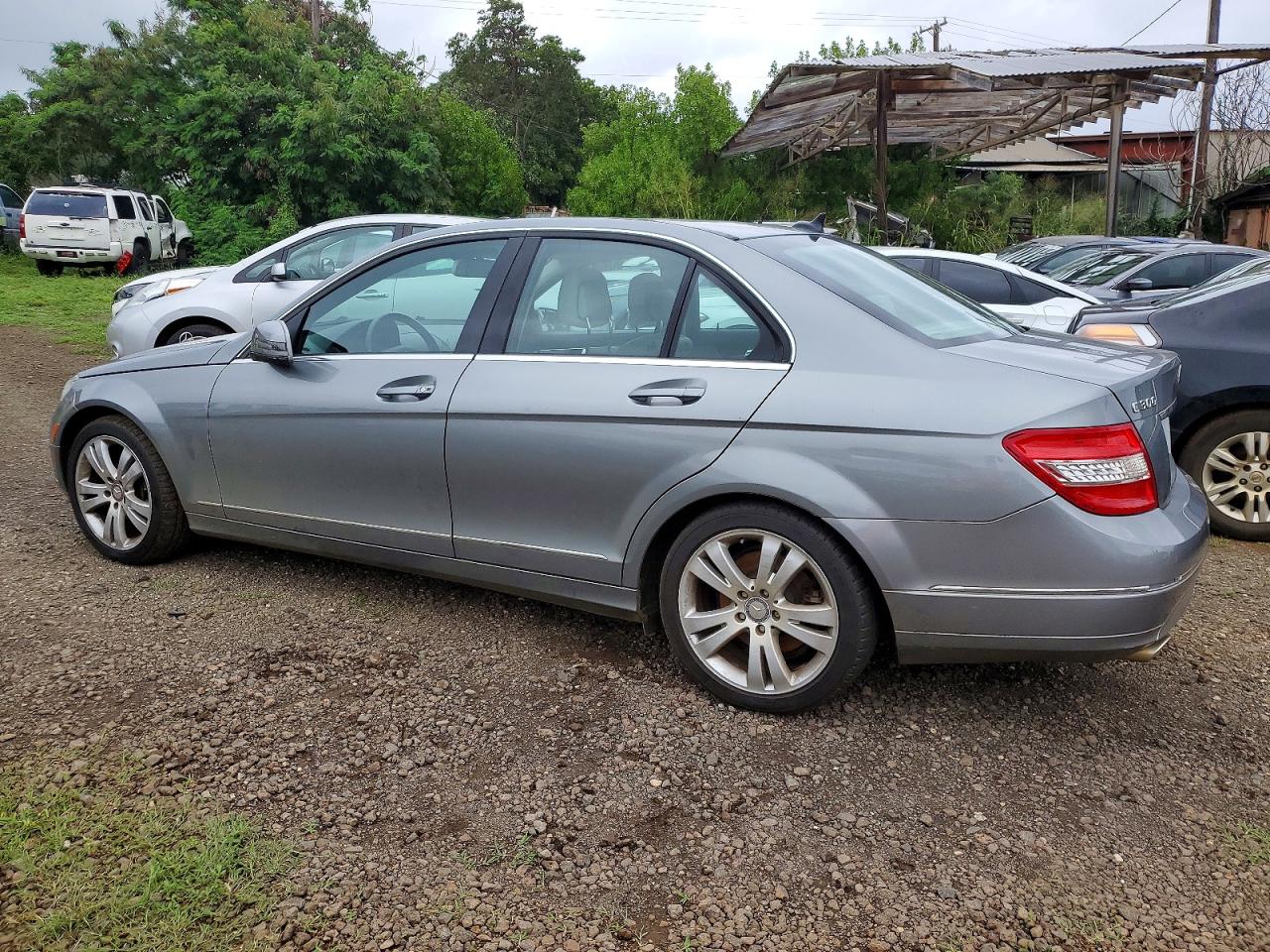 2010 MERCEDES-BENZ C 300 photo 2