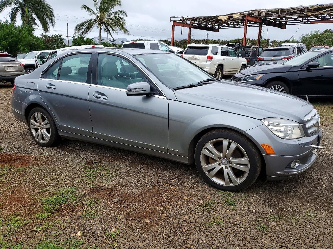 2010 MERCEDES-BENZ C 300 photo 4