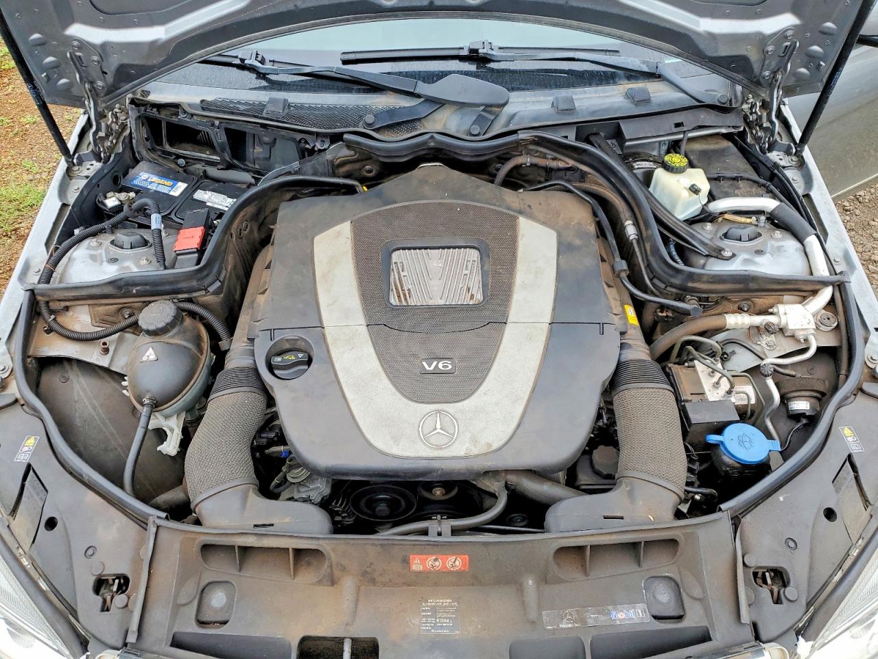 2010 MERCEDES-BENZ C 300 photo 11