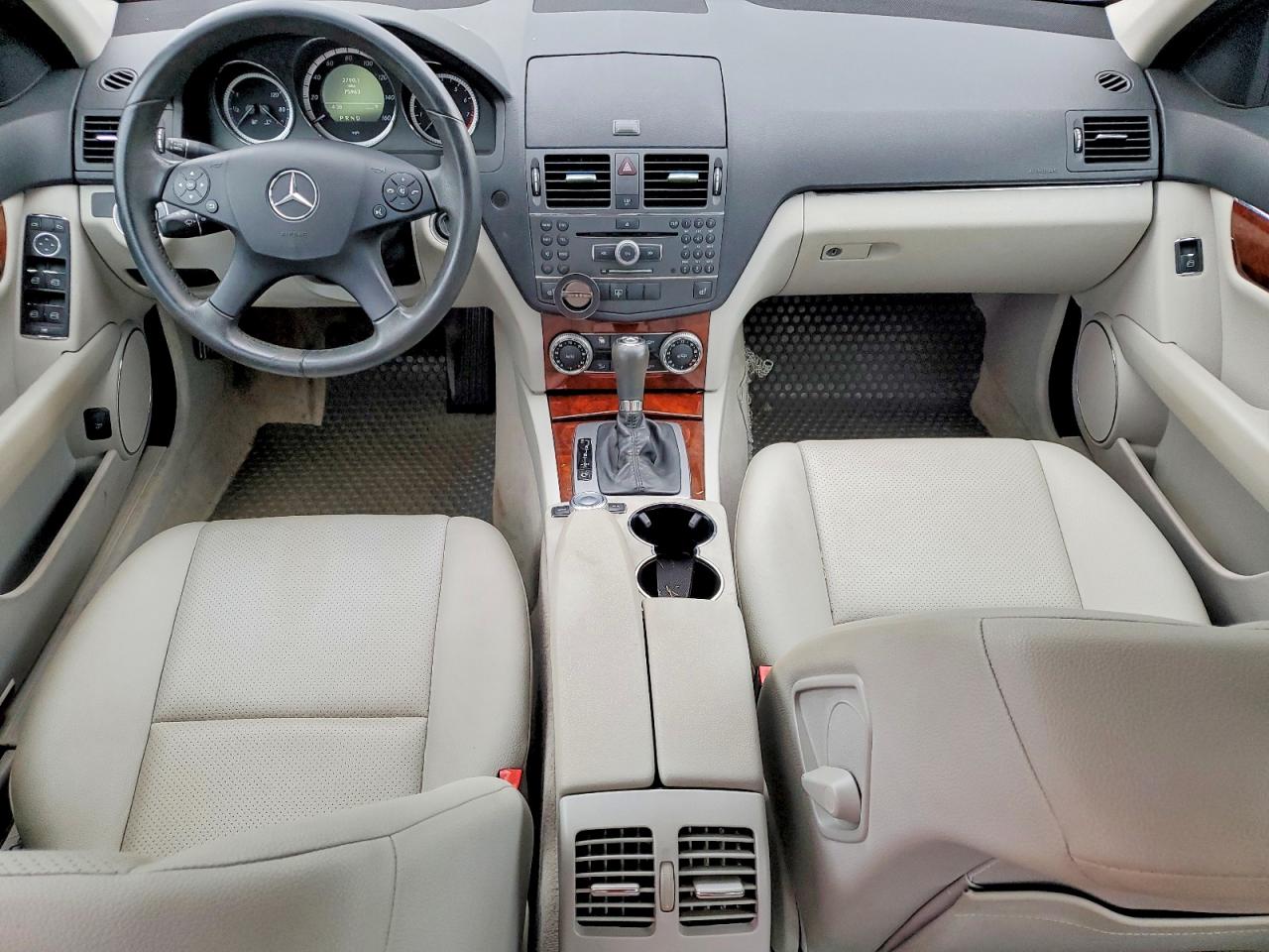 2010 MERCEDES-BENZ C 300 photo 8