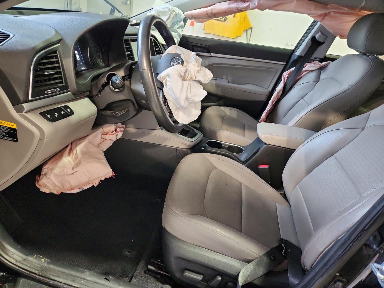 2017 HYUNDAI ELANTRA SE photo 7
