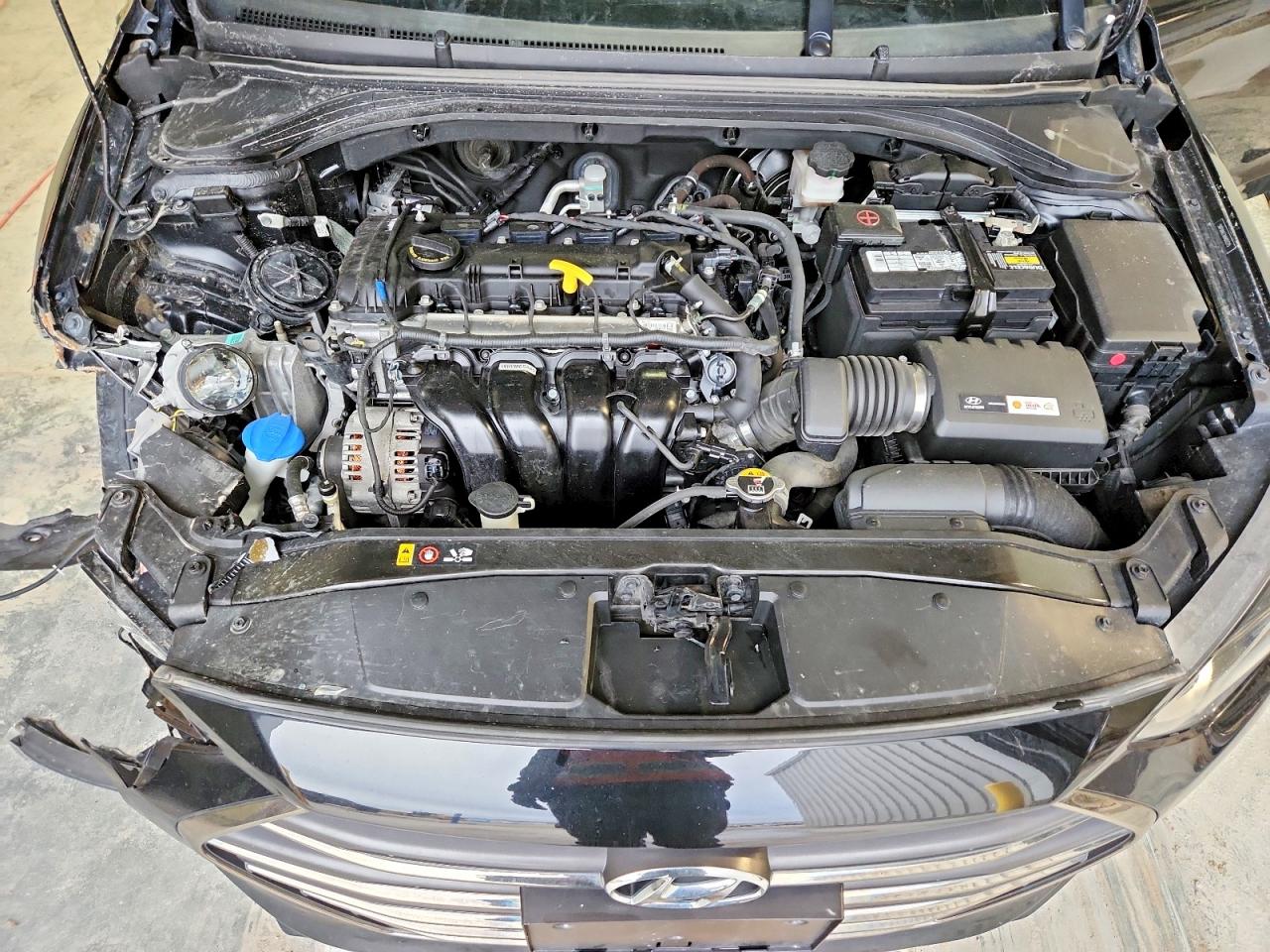 2017 HYUNDAI ELANTRA SE photo 11